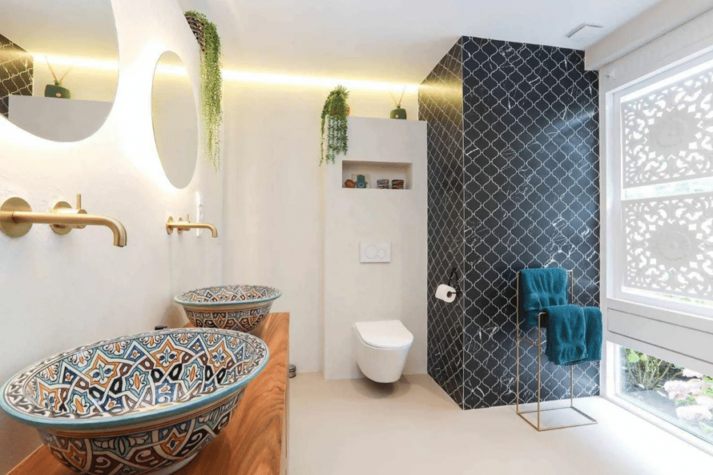 Marokkaanse badkamer ontwerp door een interieurstylist